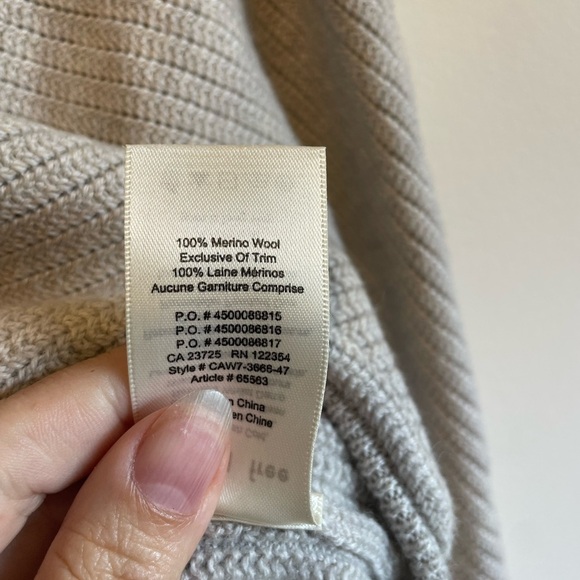 #128- ARITZIA- Wilfred Free Lolan Sweater
Wool Crop approximately xs - Picture 5 of 6